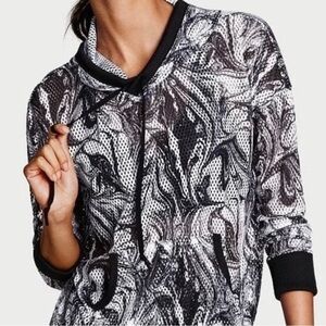 Victoria Sport Mesh Hooded jacked black and white marble swirl size: M